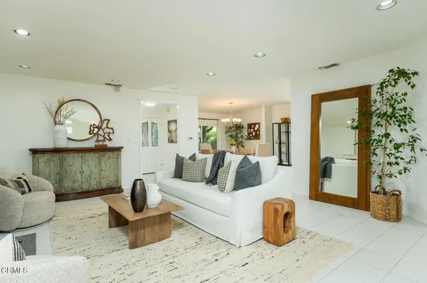 $1,850,000 | 3550 Santa Carlotta Street, Glendale, CA 91214