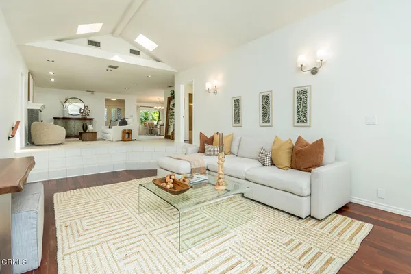 $1,850,000 | 3550 Santa Carlotta Street, Glendale, CA 91214