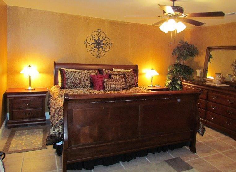 302 Sasser School Road London, KY 40744 - Photo 26 of 35 Guest Bedroom with walk in closet (lower
