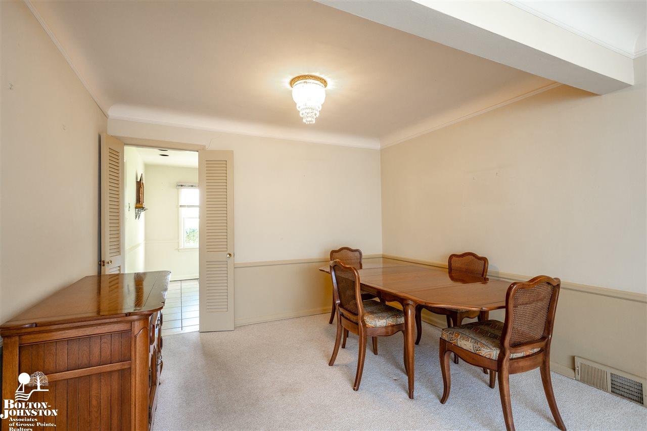 1231 Torrey Road Grosse Pointe Woods, MI 48236 - Photo 6 of 41