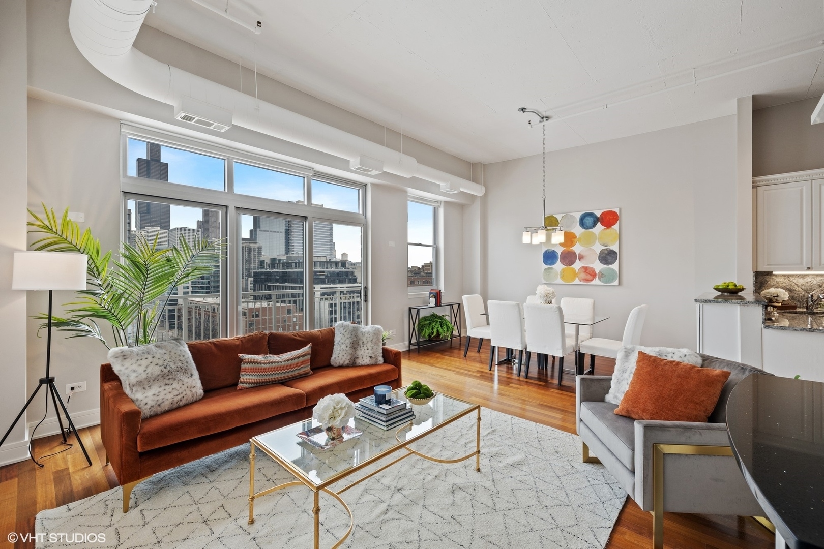 950 West Monroe Street, Unit 901 Chicago, IL 60607 - Photo 2 of 25