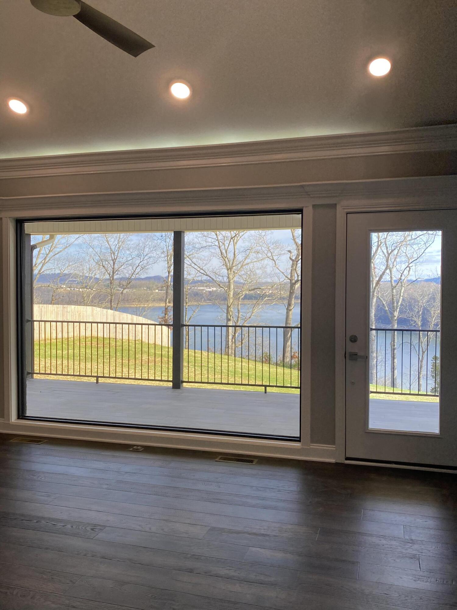 182 Lake Ridge Road Somerset, KY 42503 - Photo 13 of 38 05332623-22AD-4E9F-ABE5-B7B0ACC4B754