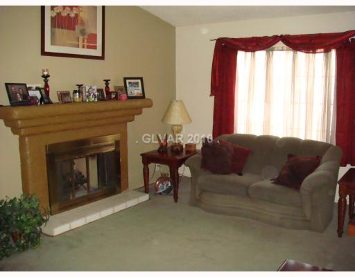 2339 Valleywood Road Henderson, NV 89014 - Photo 3 of 13 Den.