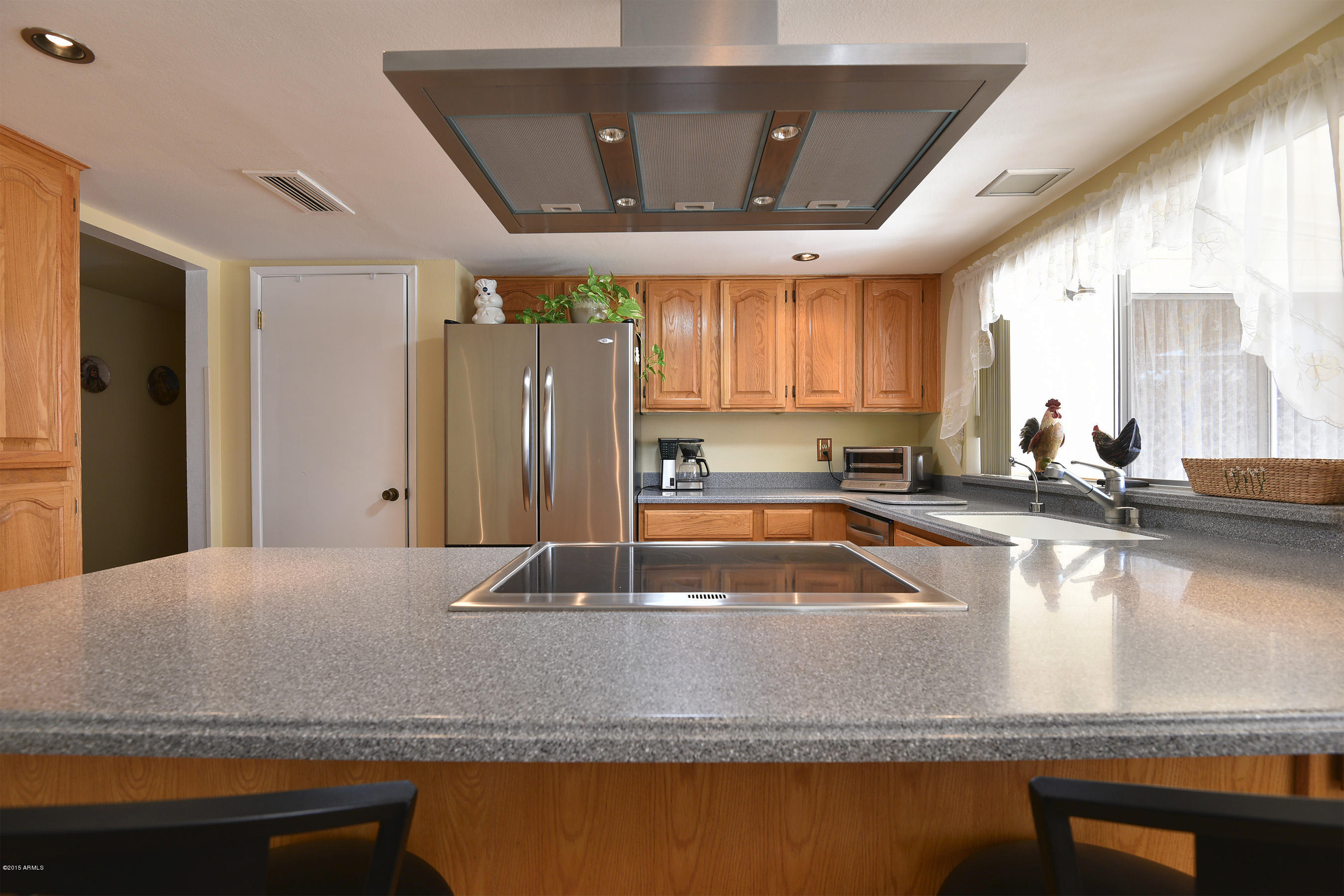 2441 East Cochise Road Phoenix, AZ 85028 - Photo 8 of 52 Breakfast Bar