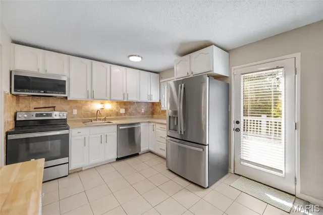 $227,000 | 2314 White Ash Court, Florissant, MO 63031