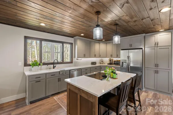 $499,900 | 25 Briar Ridge Lane, Nebo, NC 28761