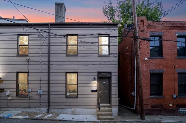 $1,800 | 525 Alpine Avenue, Pittsburgh, PA 15212