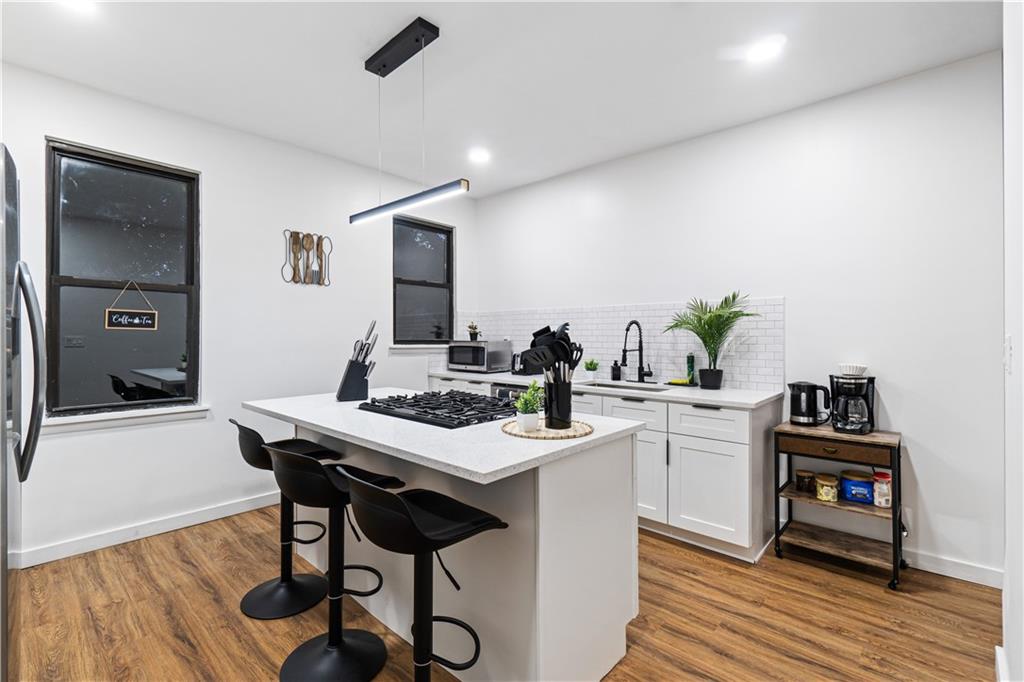 525 Alpine Avenue Pittsburgh, PA 15212 - Photo 11 of 26 The windows allow for plenty of natural light - enjoy your mornings soaking in the sunlight and a cup of coffee.