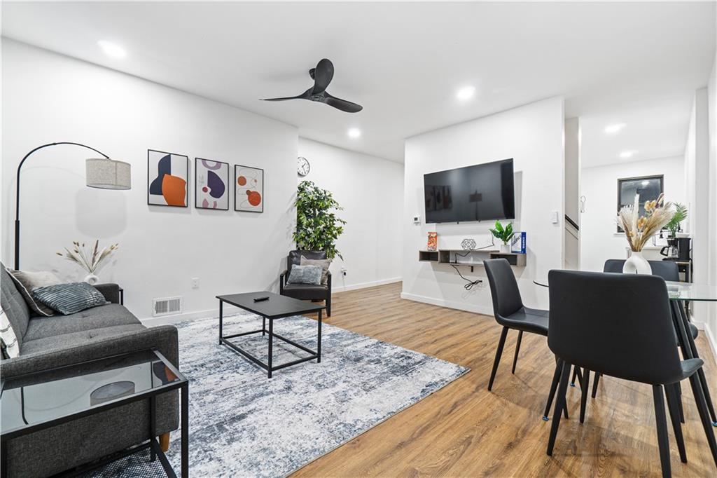 525 Alpine Avenue Pittsburgh, PA 15212 - Photo 4 of 26 A welcoming main living area designed for relaxing, gathering, and settling right in.