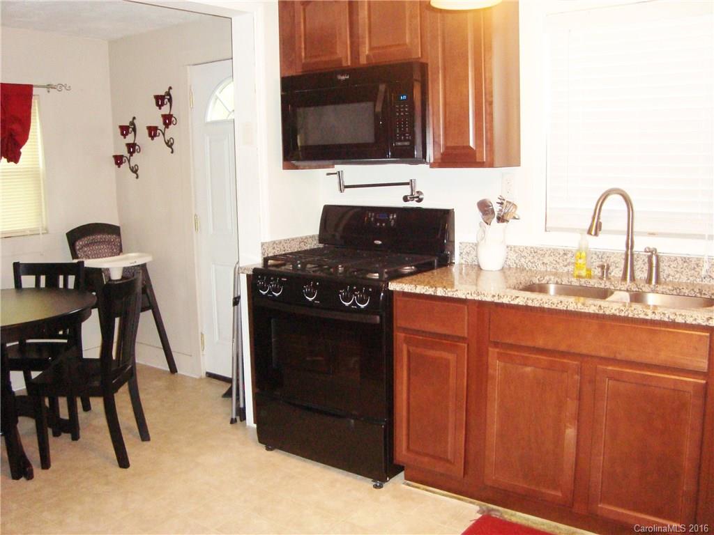 408 South Ridge Street, Unit 1520 Dallas, NC 28034 - Photo 7 of 15 Gallery Image 7