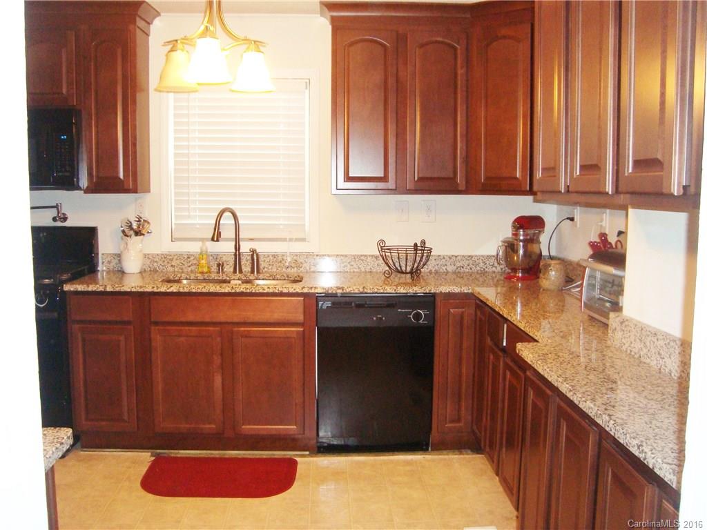 408 South Ridge Street, Unit 1520 Dallas, NC 28034 - Photo 8 of 15 Gallery Image 8