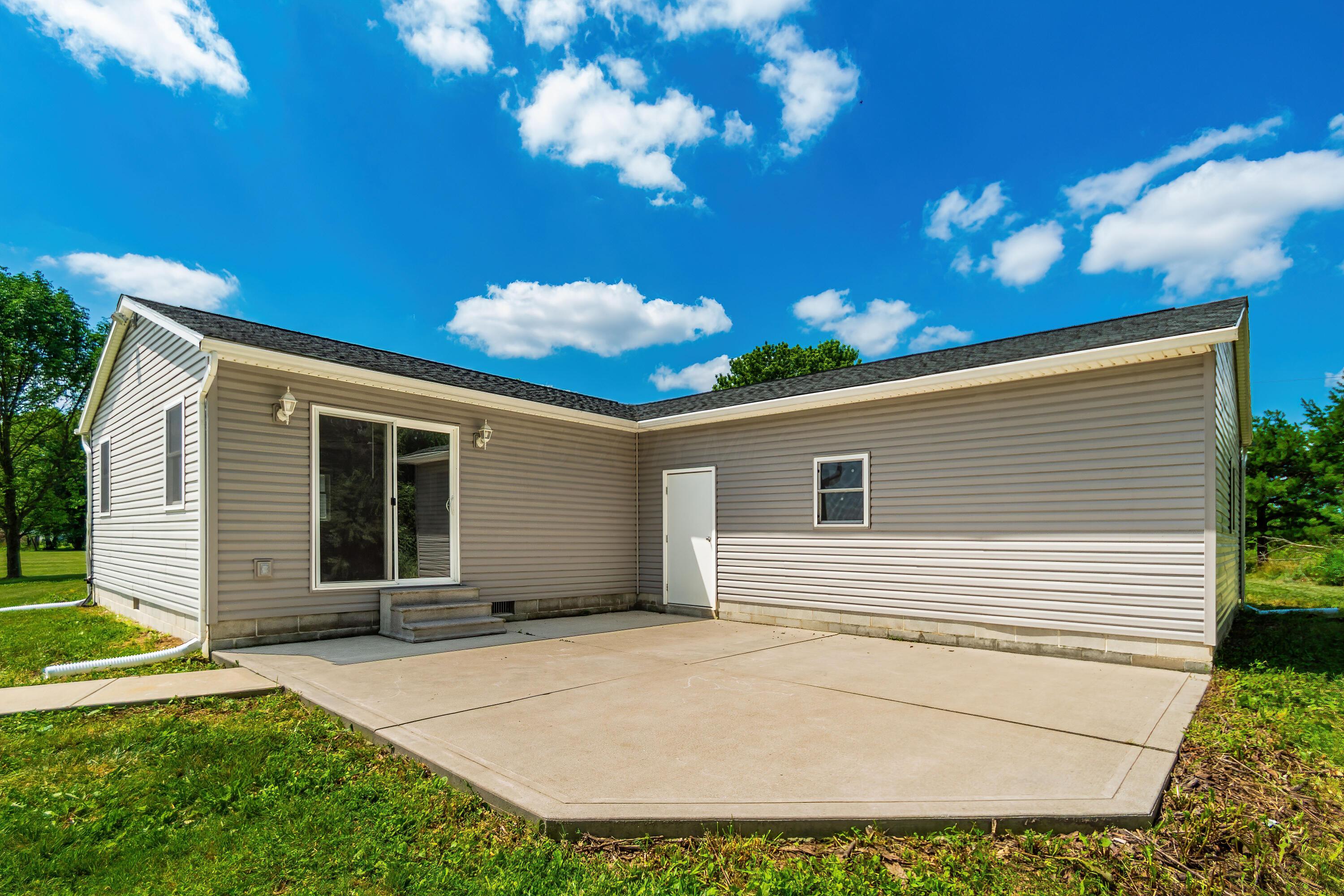 4795 Lake Road London, OH 43140 - Photo 39 of 44 b_-_4795_Lake_Rd_070_1