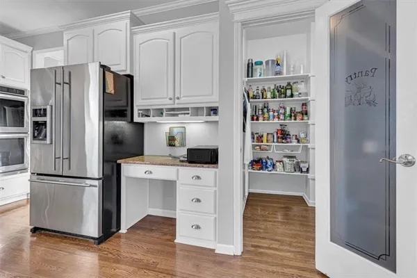 $765,000 | 10908 West 144th Street, Overland Park, KS 66221