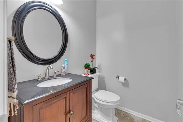 $765,000 | 10908 West 144th Street, Overland Park, KS 66221