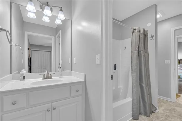 $765,000 | 10908 West 144th Street, Overland Park, KS 66221