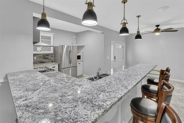 $765,000 | 10908 West 144th Street, Overland Park, KS 66221