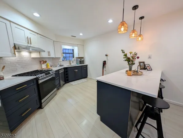 $400,000 | 20 Quincy Lane, Unit C, West Milford, NJ 07480