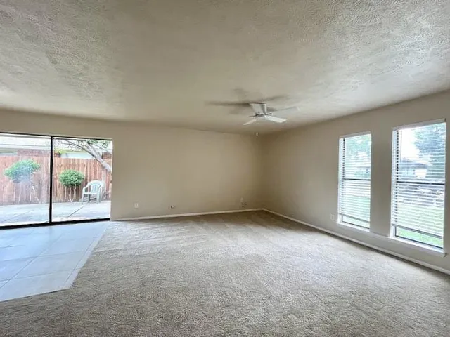 $2,000 | 6116 Yellowstone Drive, Mesquite, TX 75150