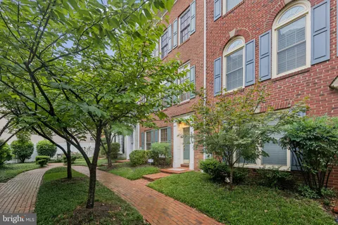$1,295,000 | 5328 43rd Street Northwest, Washington, DC 20015