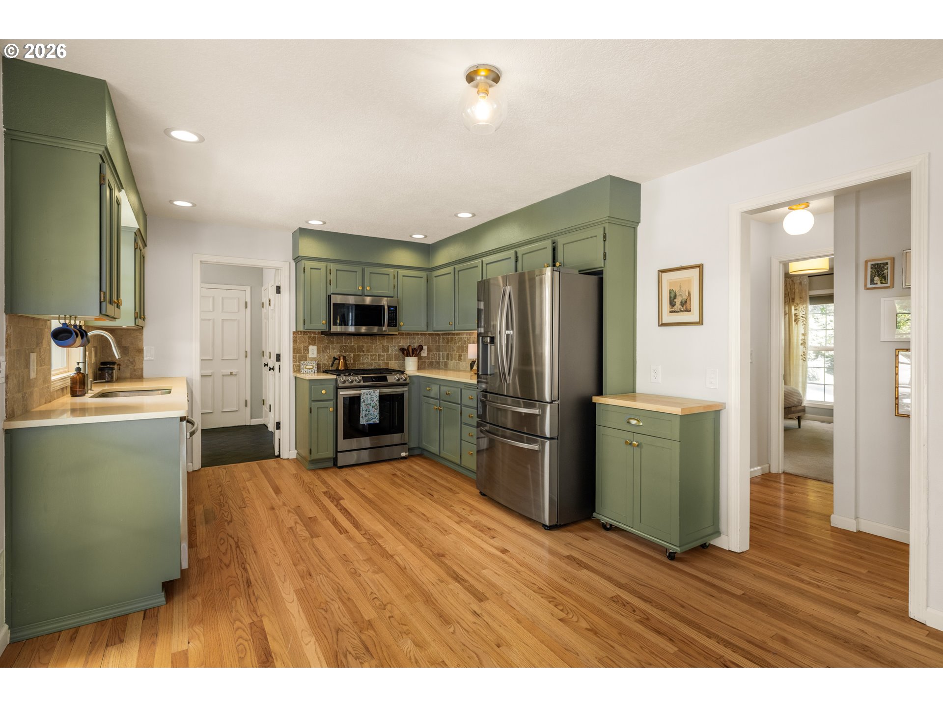 4629 Southwest Carson Street Portland, OR 97219 - Photo 14 of 40 Gallery Image 14