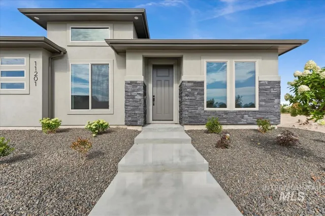 $459,880 | 11201 South Corballis Lane, Kuna, ID 83634