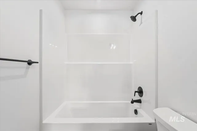 $459,880 | 11201 South Corballis Lane, Kuna, ID 83634