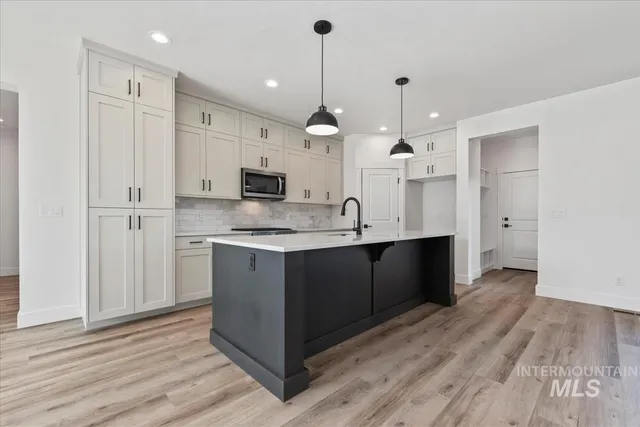 $459,880 | 11201 South Corballis Lane, Kuna, ID 83634