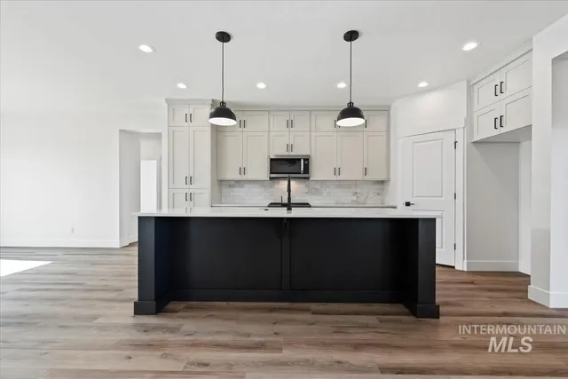 $459,880 | 11201 South Corballis Lane, Kuna, ID 83634