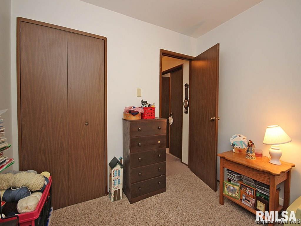 2720 Selkirk Road Springfield, IL 62702 - Photo 19 of 33