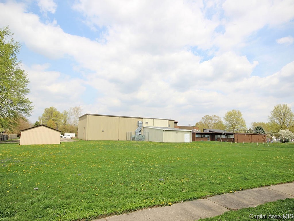 2720 Selkirk Road Springfield, IL 62702 - Photo 32 of 33