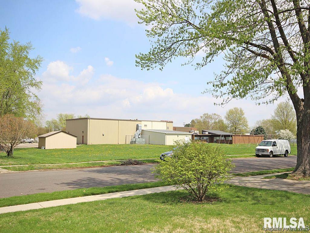 2720 Selkirk Road Springfield, IL 62702 - Photo 33 of 33