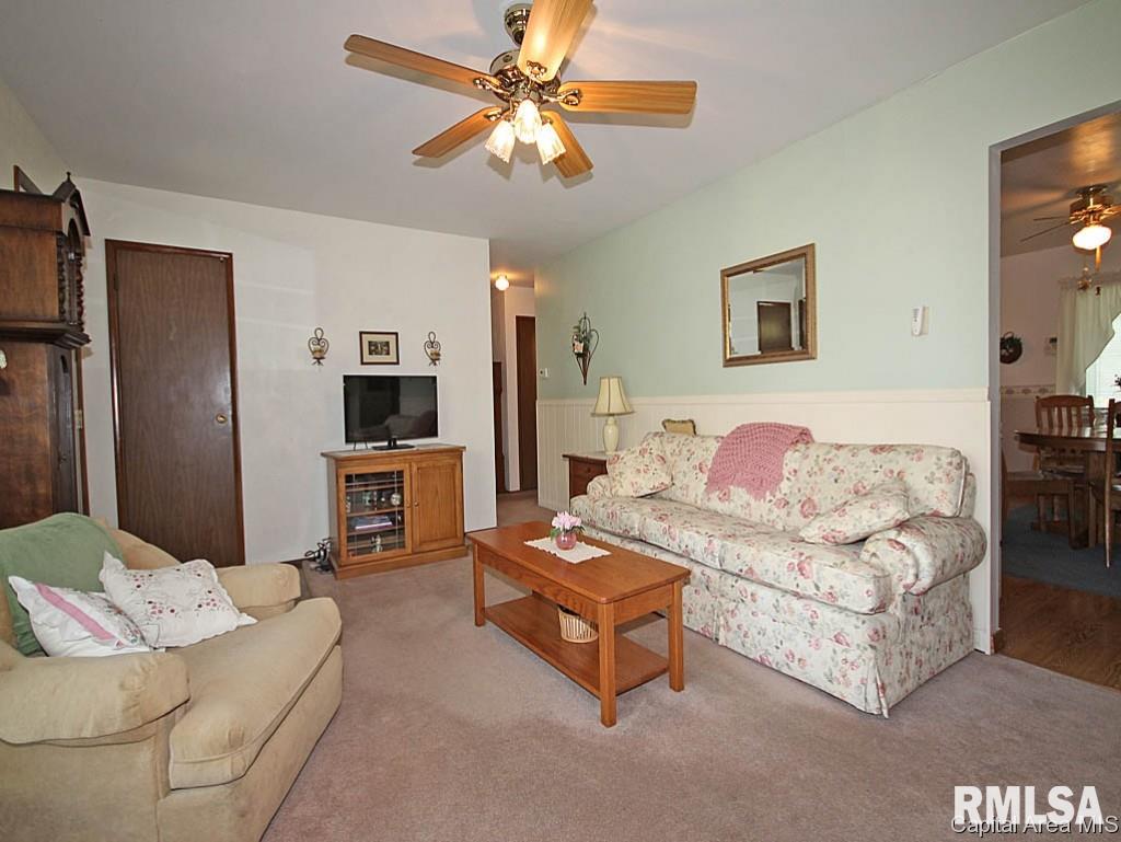 2720 Selkirk Road Springfield, IL 62702 - Photo 5 of 33
