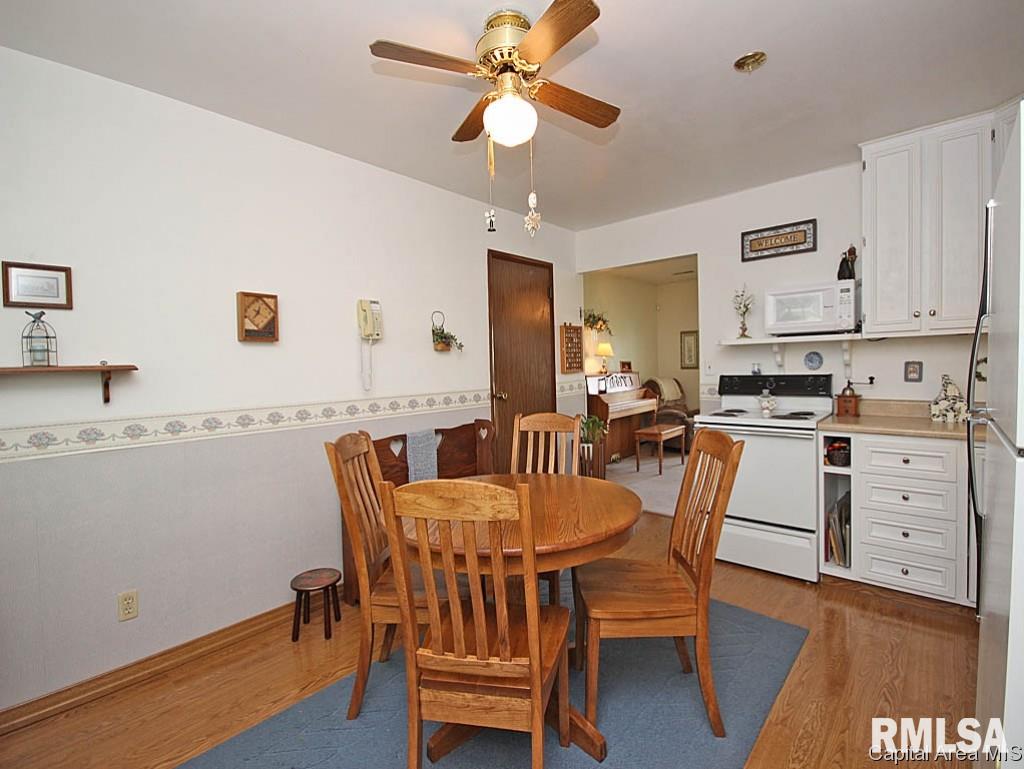 2720 Selkirk Road Springfield, IL 62702 - Photo 9 of 33