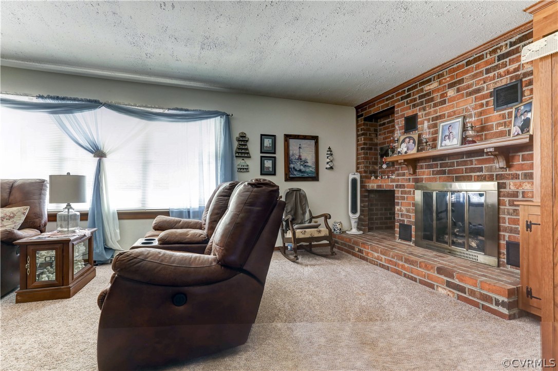 2119 Urbine Road Powhatan, VA 23139 - Photo 7 of 32 Gallery Image 7