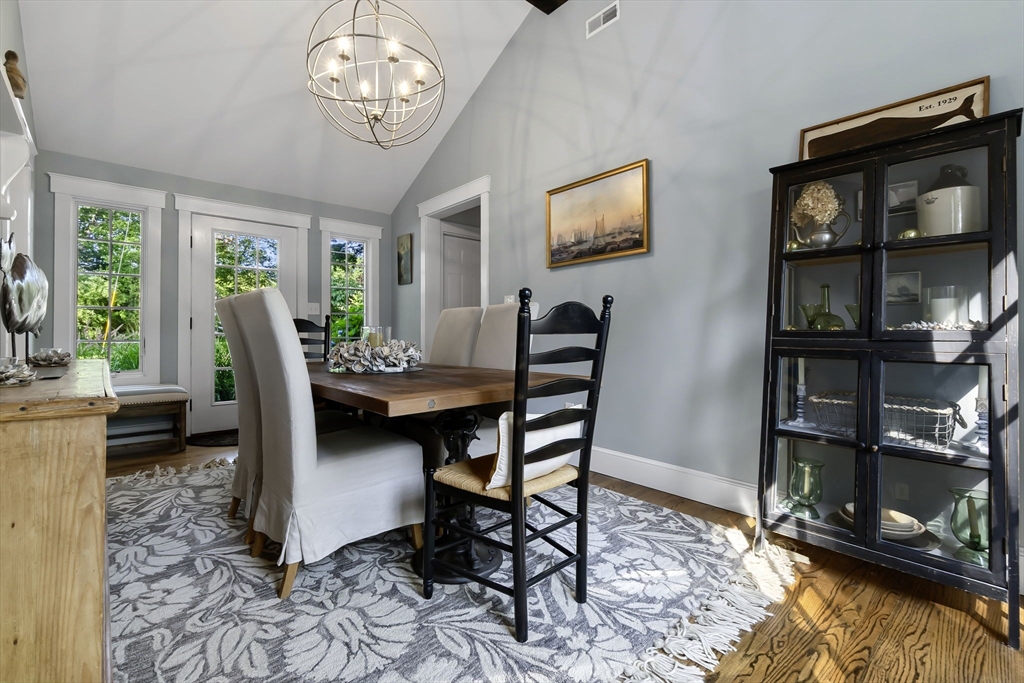 40 Orchard Road Hamilton, MA 01982 - Photo 3 of 42 Gallery Image 3