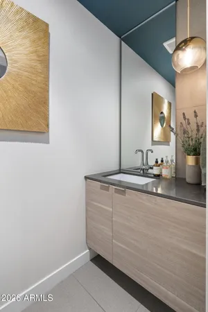 $555,000 | 2300 East Campbell Avenue, Unit 218, Phoenix, AZ 85016