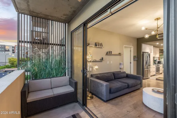 $555,000 | 2300 East Campbell Avenue, Unit 218, Phoenix, AZ 85016