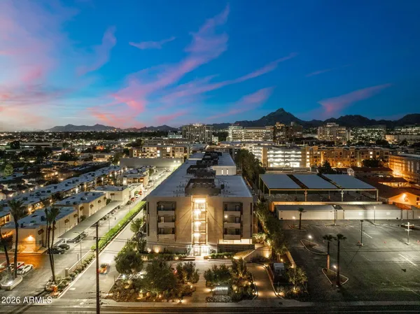 $555,000 | 2300 East Campbell Avenue, Unit 218, Phoenix, AZ 85016