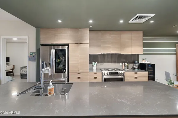 $555,000 | 2300 East Campbell Avenue, Unit 218, Phoenix, AZ 85016