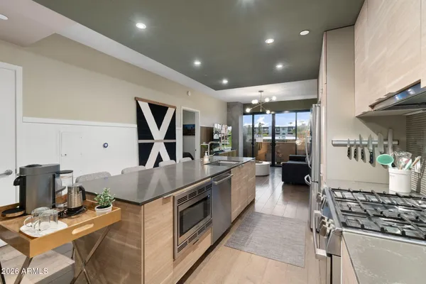 $555,000 | 2300 East Campbell Avenue, Unit 218, Phoenix, AZ 85016