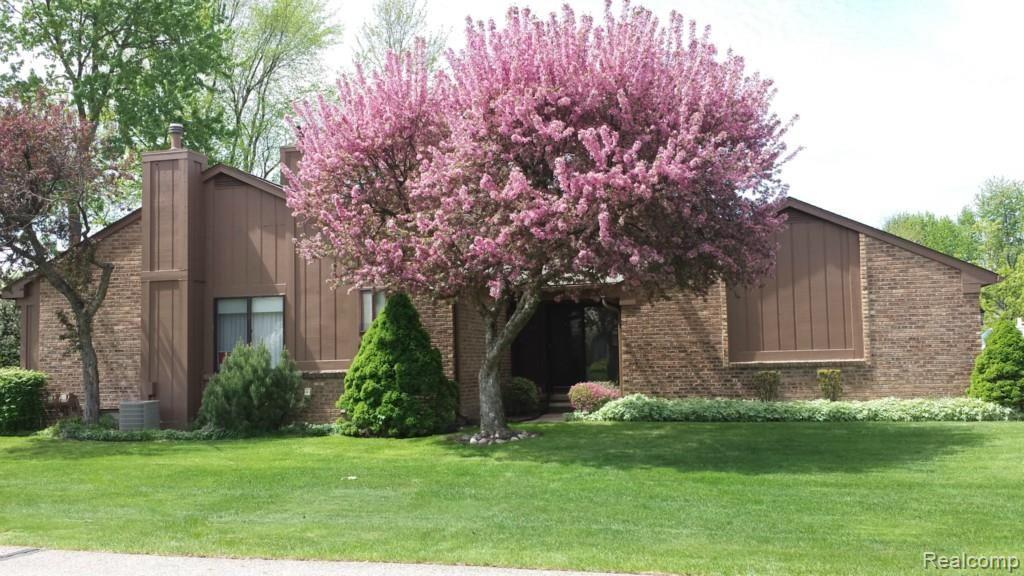 1872 Christy Court Rochester, MI 48309 - Photo 1 of 1 20150514_120646.jpg