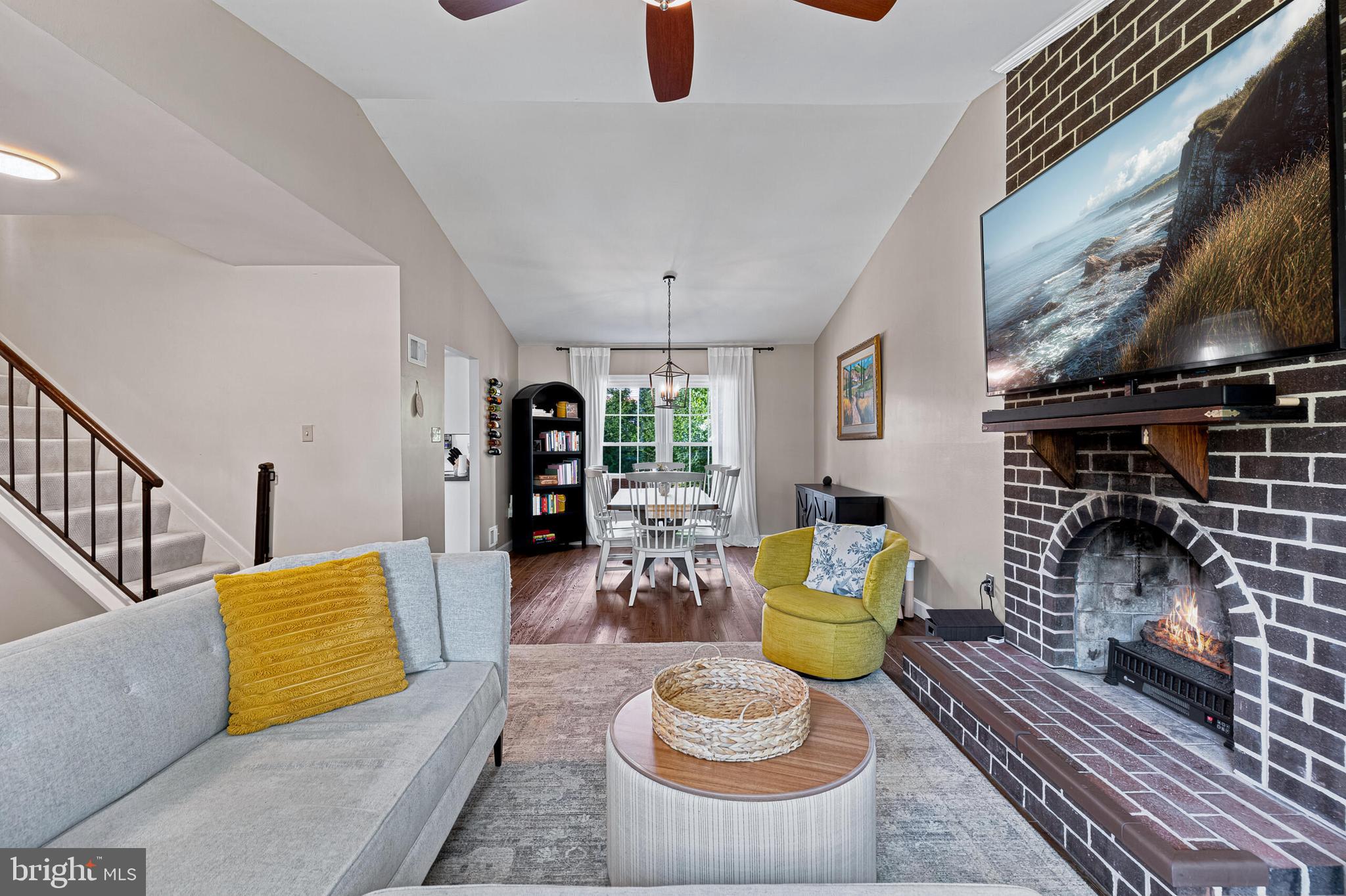 12728 Builders Road Herndon, VA 20170 - Photo 5 of 35 Gallery Image 5