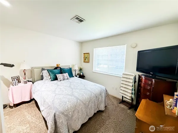 $825,000 | 4504 67th Avenue West, University Place, WA 98466