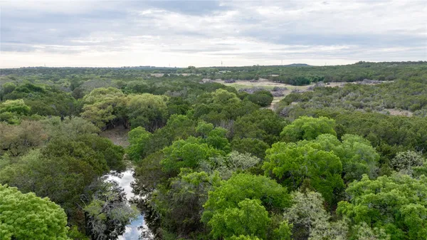 $750,000 | 281 North U.S. Highway 281, Lampasas, TX 76550