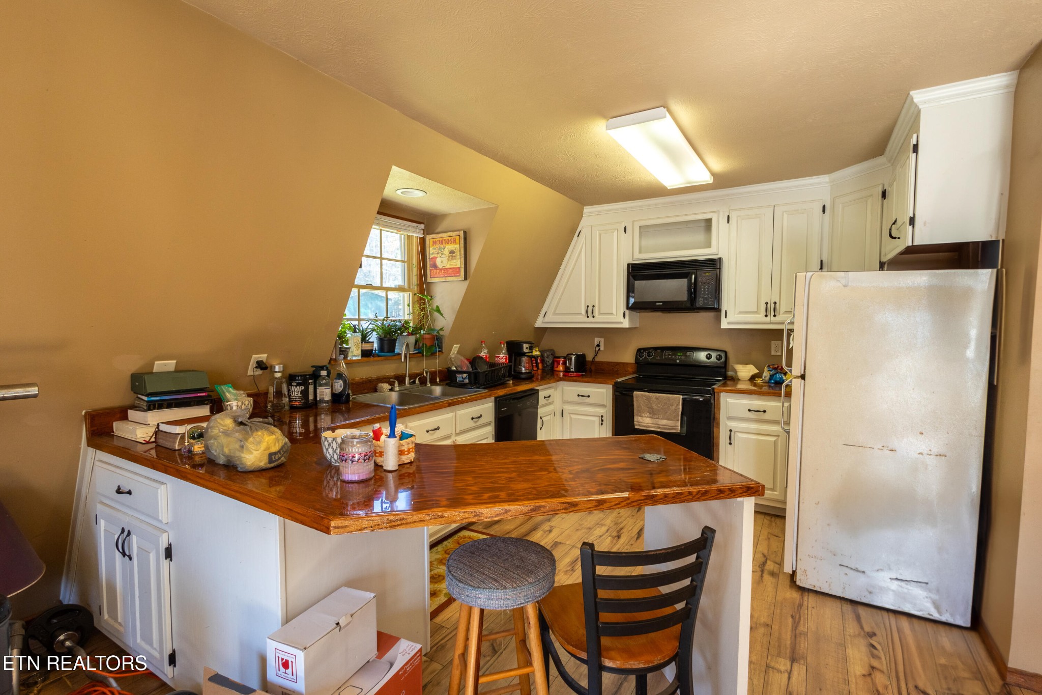 606 Caney Creek Road Sevierville, TN 37863 - Photo 6 of 13 Gallery Image 6