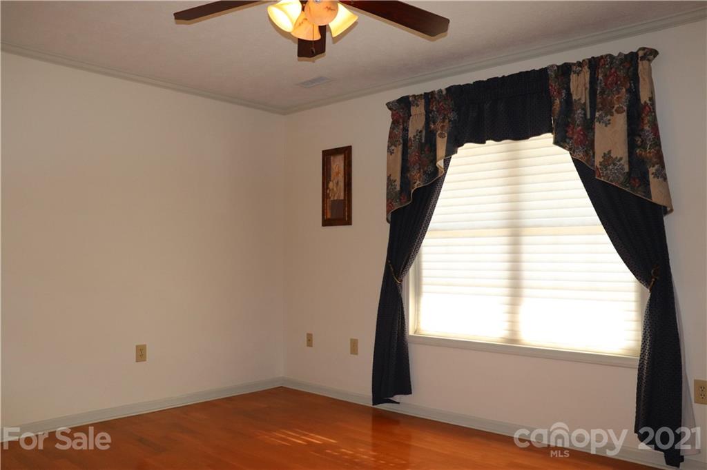 4120 Lower Cedar Valley Road Hudson, NC 28638 - Photo 15 of 48 a view of a very nice looking room
