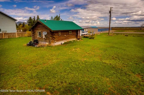 $899,000 | 180-190 Cedron Road, Victor, ID 83455