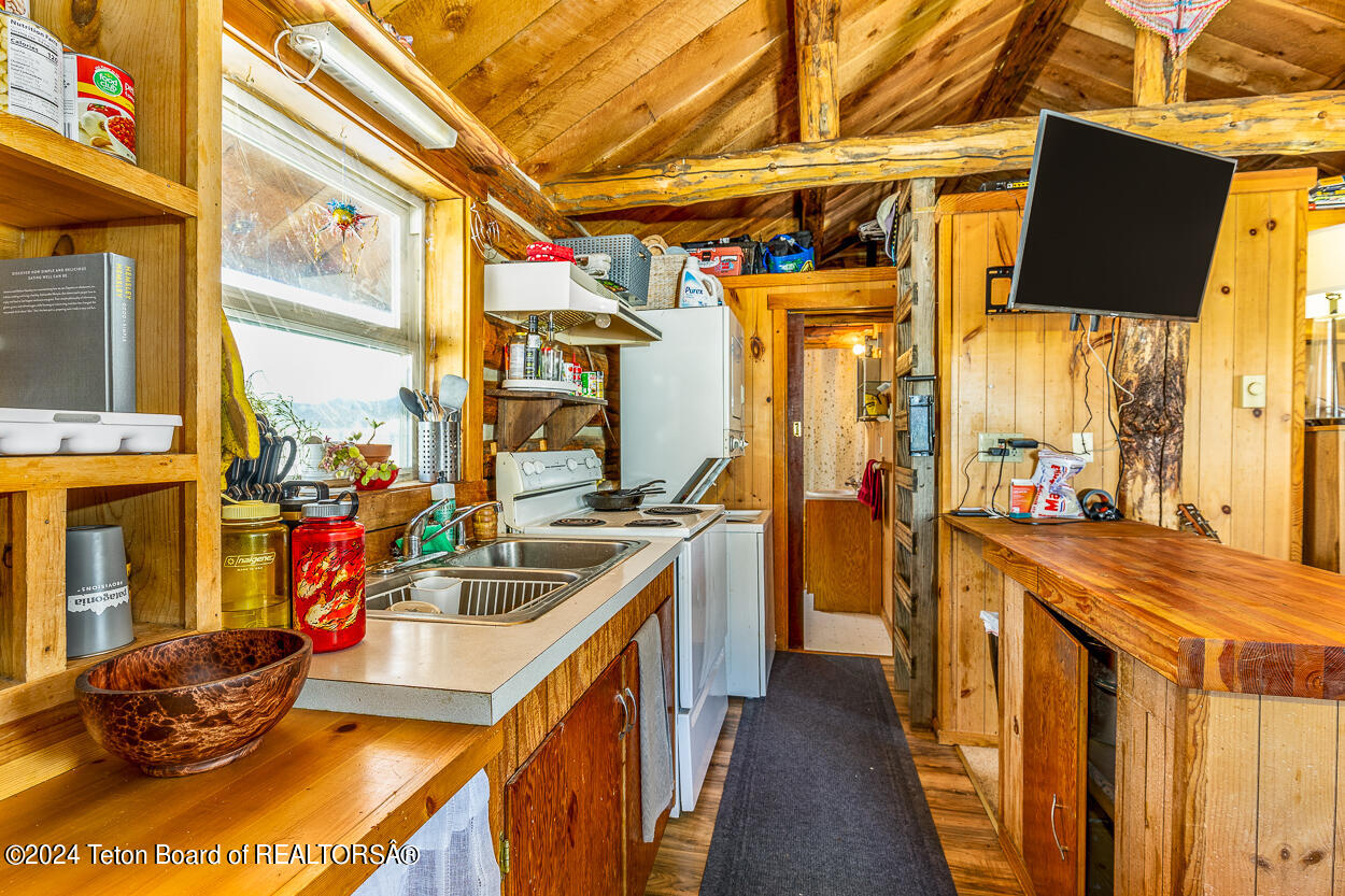 180-190 Cedron Road Victor, ID 83455 - Photo 25 of 41 image-24