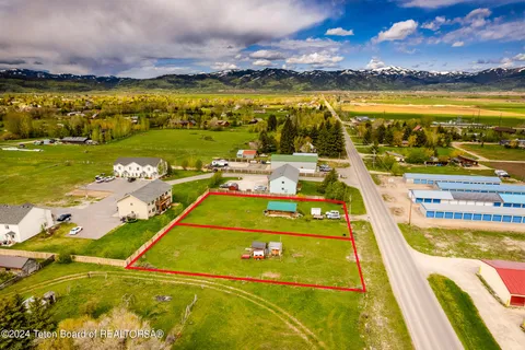 $899,000 | 180-190 Cedron Road, Victor, ID 83455