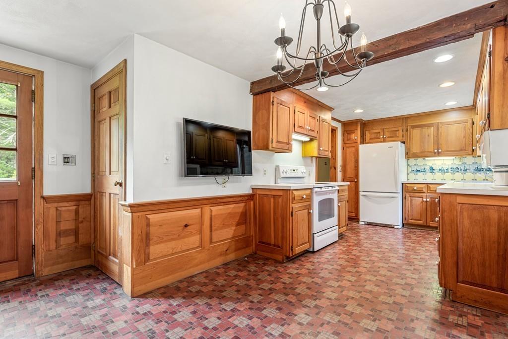 21 Chapman Road Boxford, MA 01921 - Photo 12 of 33
